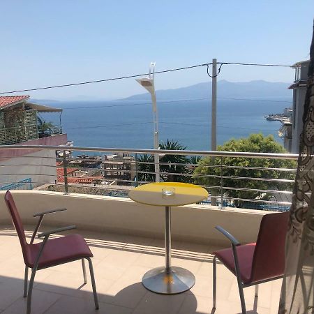 Xhulio Apartments Sarande Exterior photo