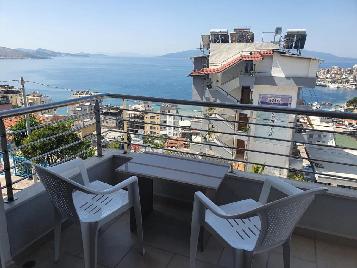 Xhulio Apartments Sarande Exterior photo